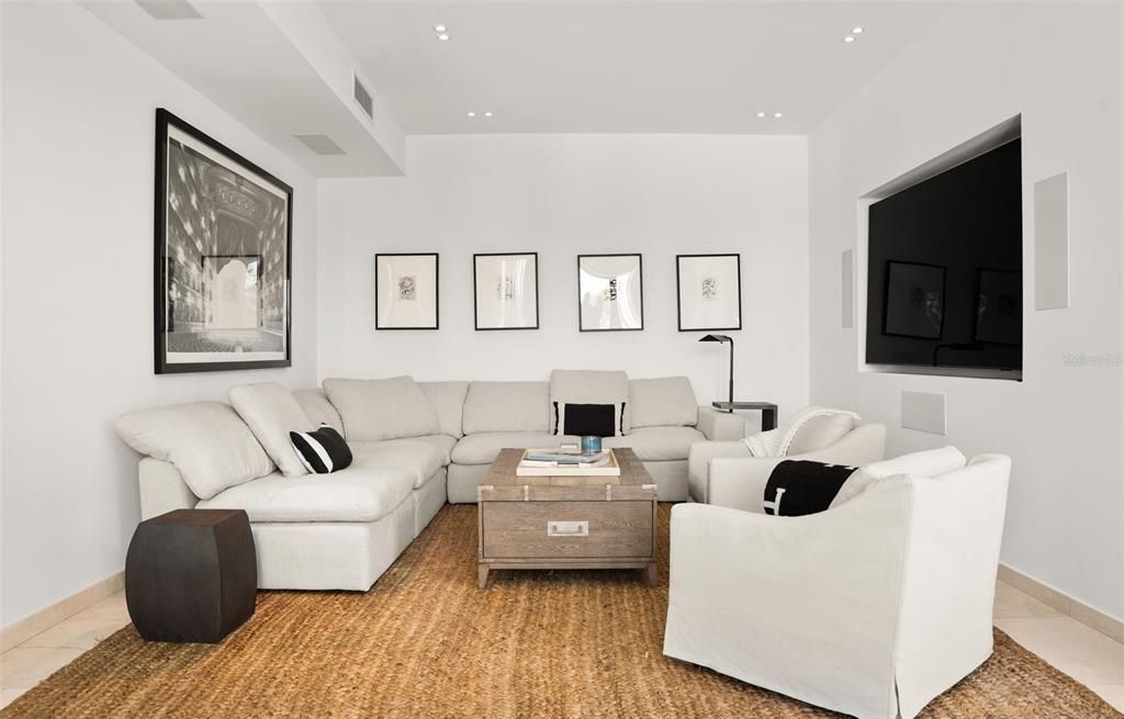 待售: $19,500,000 (6 贝兹, 6 浴室, 7313 平方英尺)