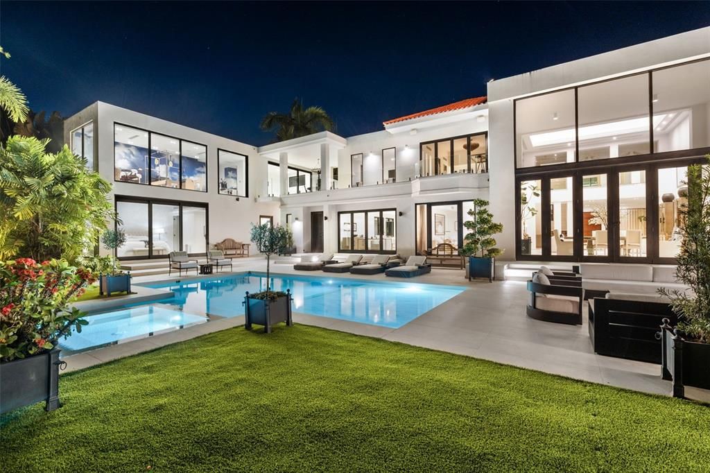 待售: $19,500,000 (6 贝兹, 6 浴室, 7313 平方英尺)