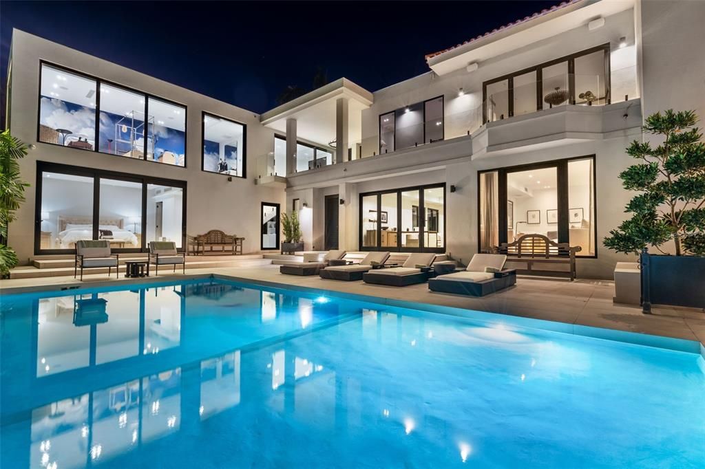 待售: $19,500,000 (6 贝兹, 6 浴室, 7313 平方英尺)