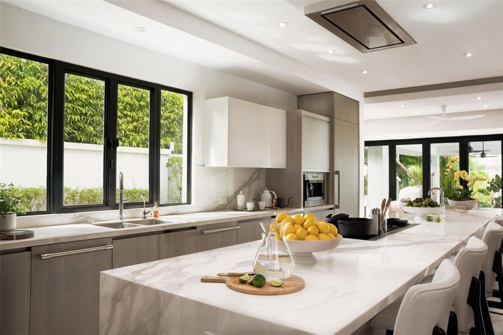 待售: $19,500,000 (6 贝兹, 6 浴室, 7313 平方英尺)