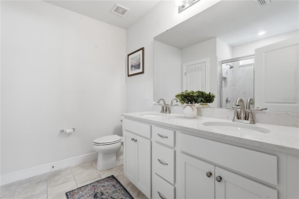 На продажу: $405,000 (4 спален, 2 ванн, 2164 Квадратных фут)