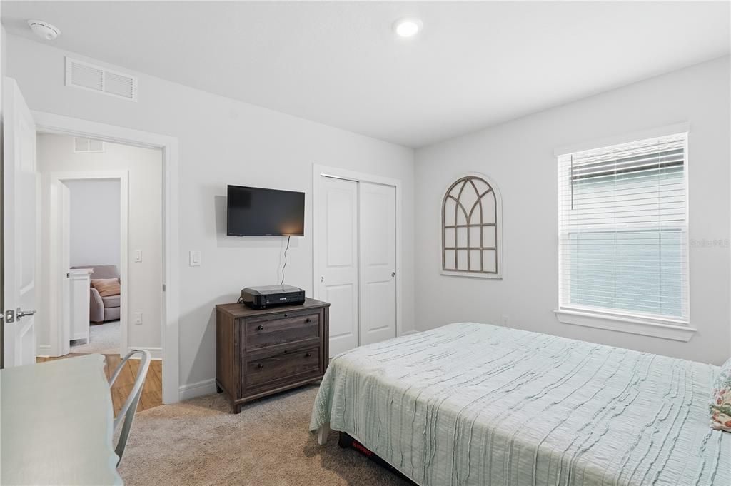 На продажу: $405,000 (4 спален, 2 ванн, 2164 Квадратных фут)