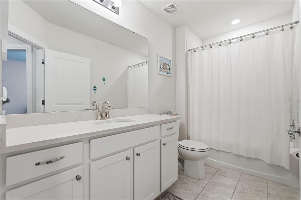 На продажу: $405,000 (4 спален, 2 ванн, 2164 Квадратных фут)