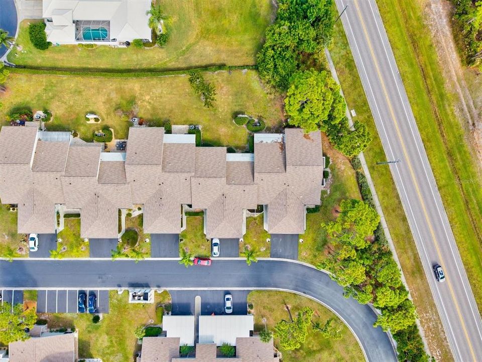 For Sale: $249,900 (2 beds, 2 baths, 962 Square Feet)