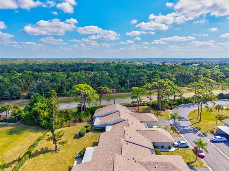 For Sale: $249,900 (2 beds, 2 baths, 962 Square Feet)