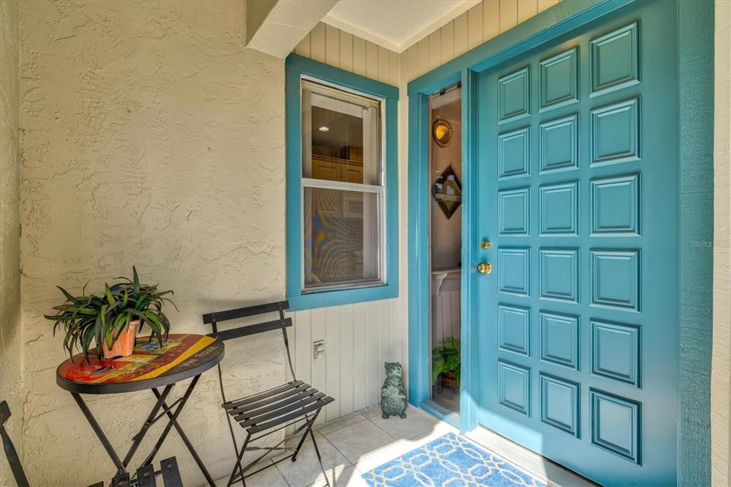 For Sale: $249,900 (2 beds, 2 baths, 962 Square Feet)