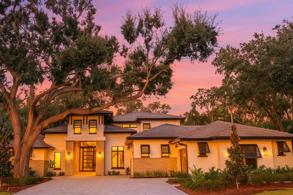 Recently Sold: $3,470,000 (4 beds, 5 baths, 5088 Square Feet)