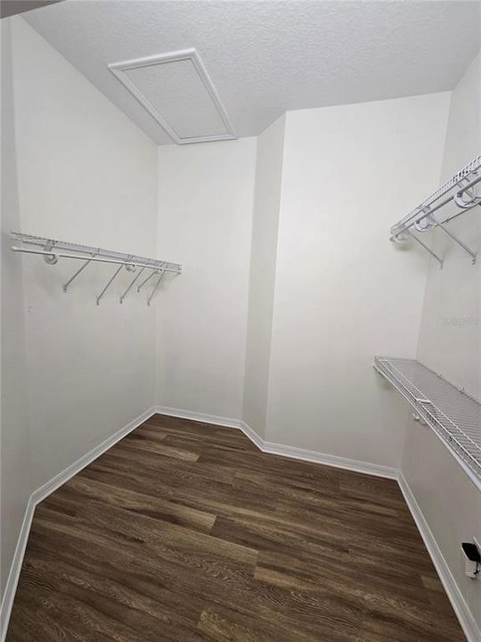 For Rent: $3,100 (4 beds, 2 baths, 2579 Square Feet)