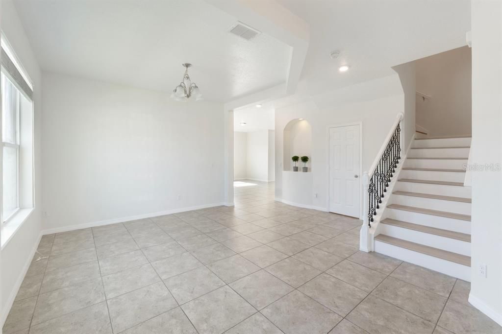 For Sale: $590,000 (4 beds, 3 baths, 2980 Square Feet)