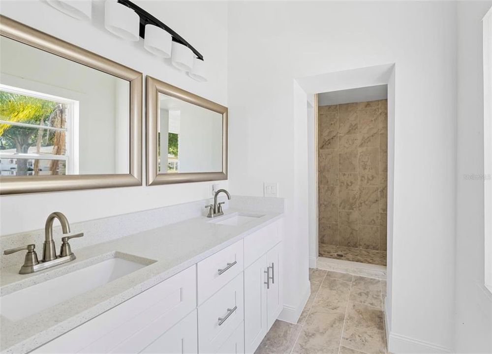 待售: $295,000 (3 贝兹, 2 浴室, 1361 平方英尺)