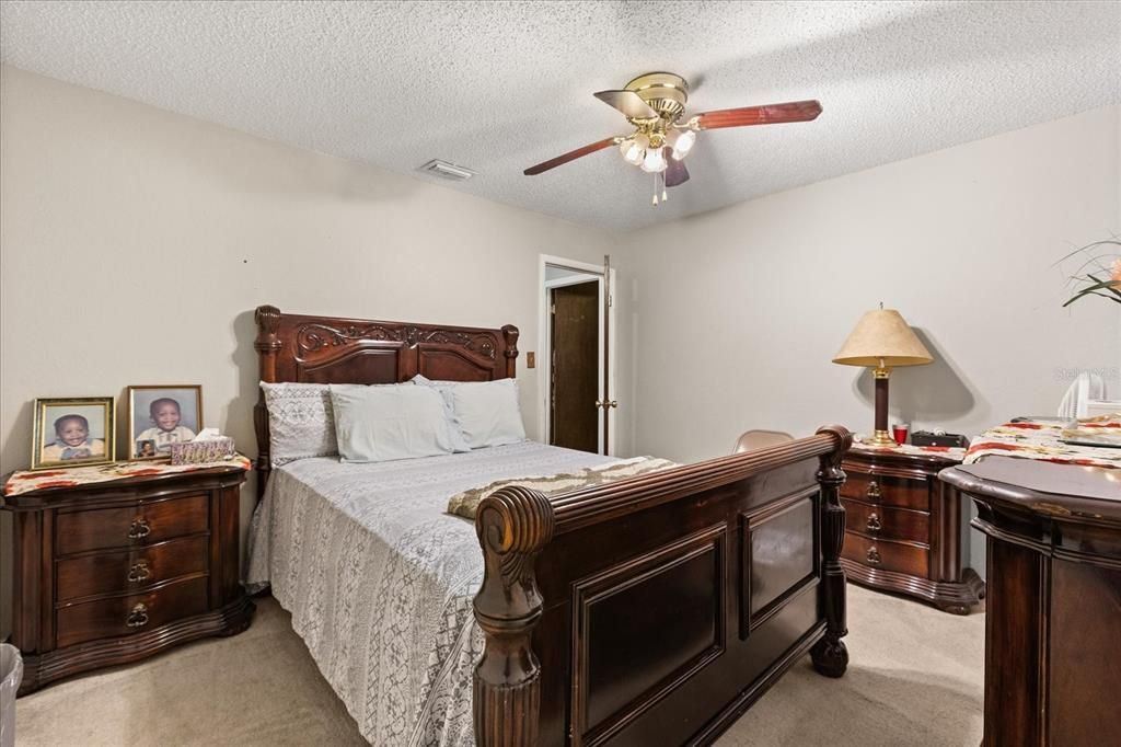 For Sale: $319,000 (3 beds, 2 baths, 2167 Square Feet)