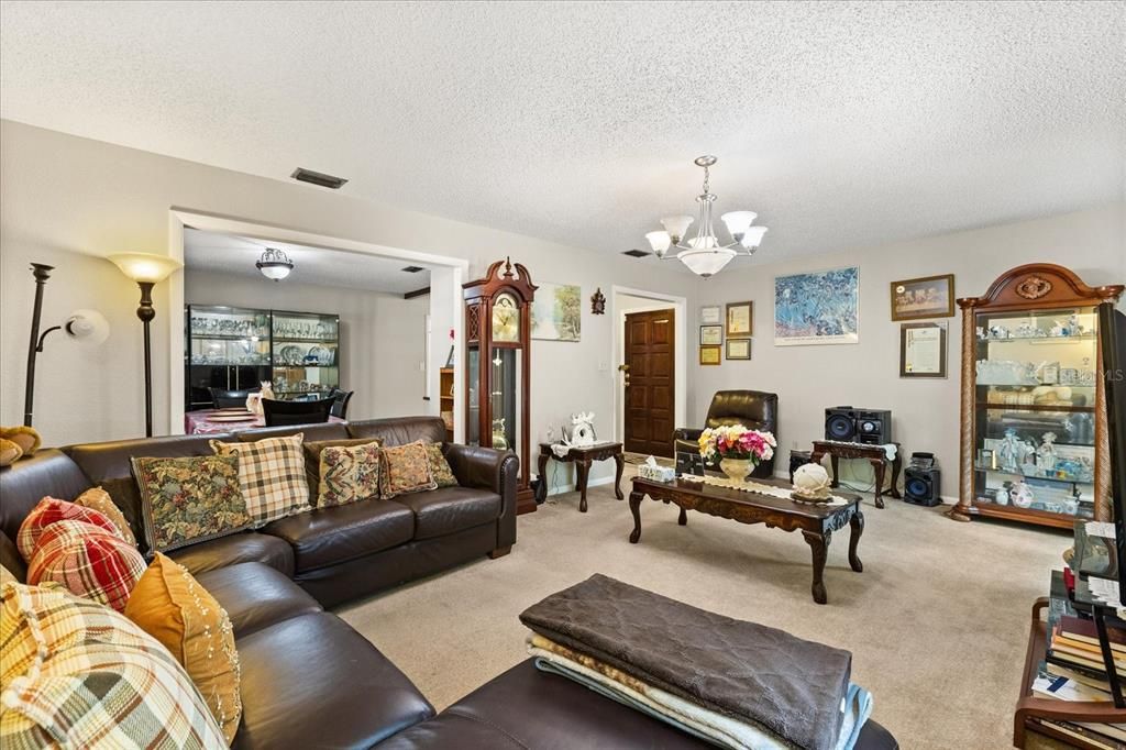 For Sale: $319,000 (3 beds, 2 baths, 2167 Square Feet)