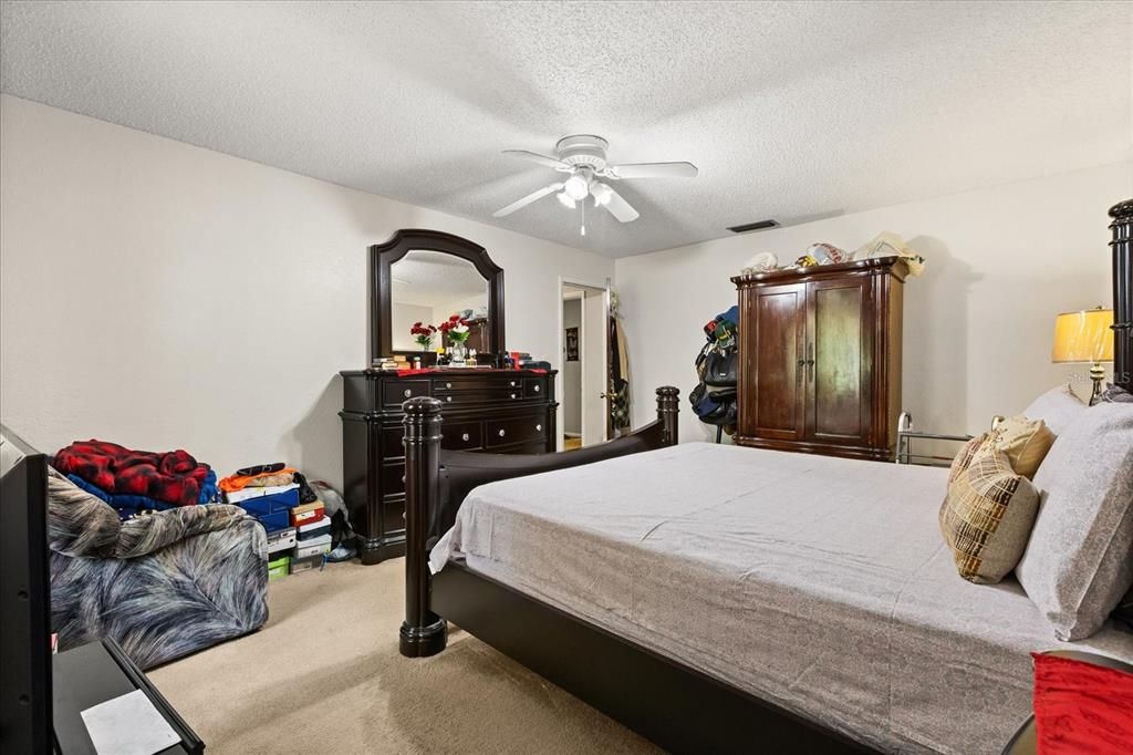 For Sale: $319,000 (3 beds, 2 baths, 2167 Square Feet)