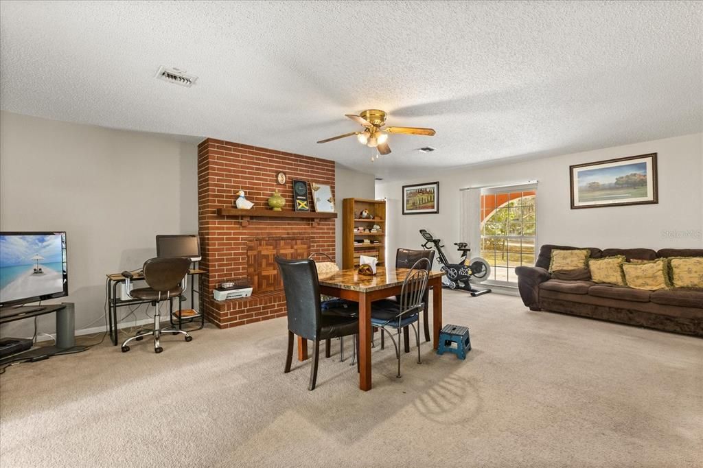 For Sale: $319,000 (3 beds, 2 baths, 2167 Square Feet)