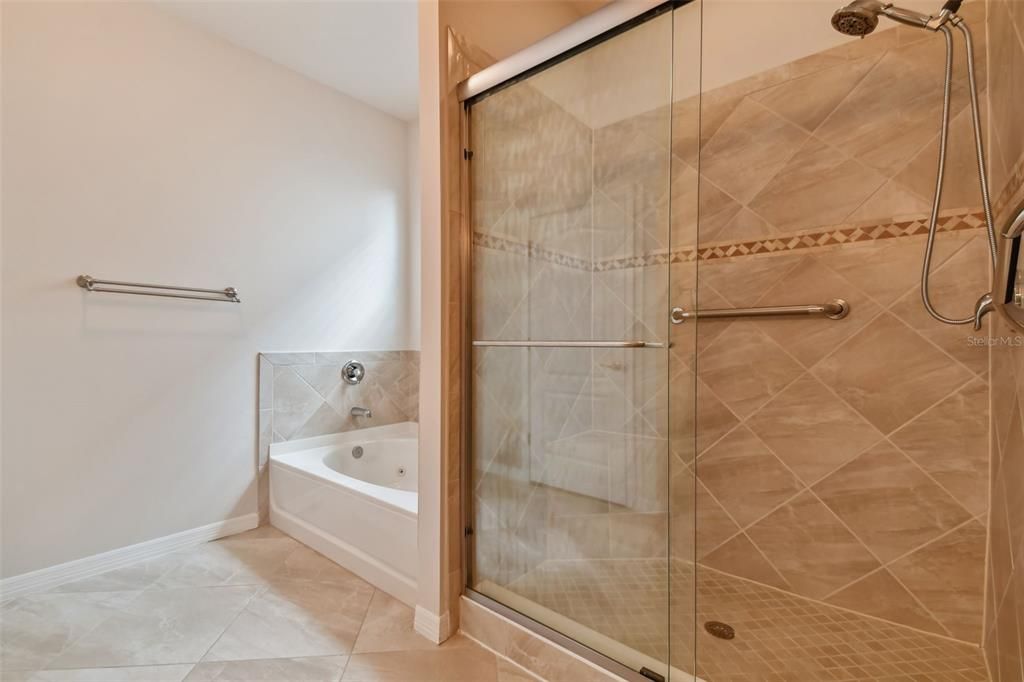 Active With Contract: $625,000 (3 beds, 2 baths, 2035 Square Feet)