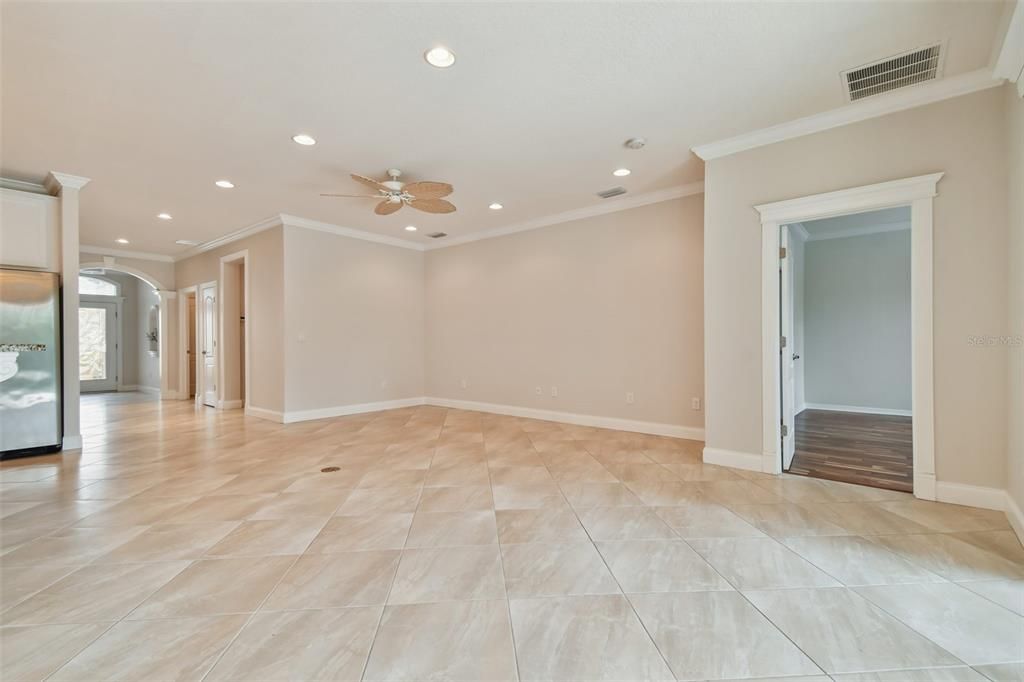 Active With Contract: $625,000 (3 beds, 2 baths, 2035 Square Feet)