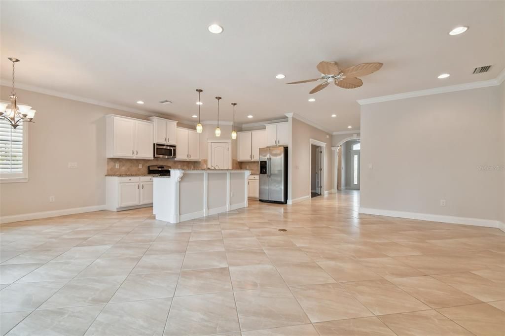 Active With Contract: $625,000 (3 beds, 2 baths, 2035 Square Feet)