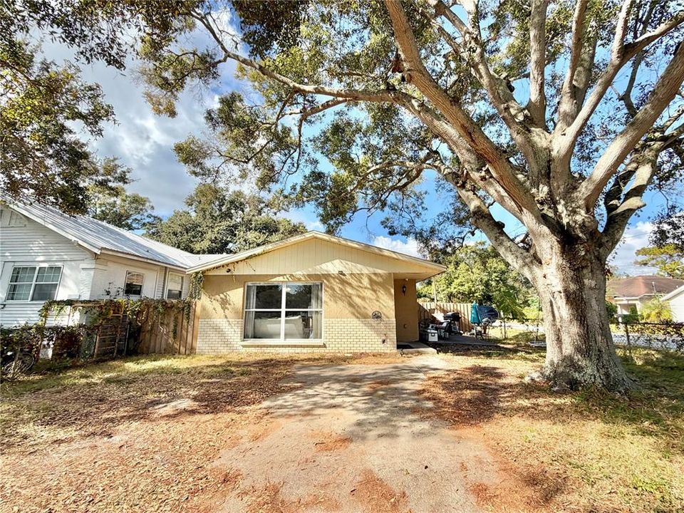 For Sale: $275,000 (3 beds, 1 baths, 1172 Square Feet)