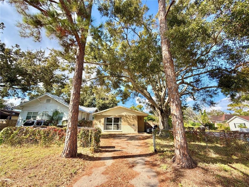 For Sale: $275,000 (3 beds, 1 baths, 1172 Square Feet)