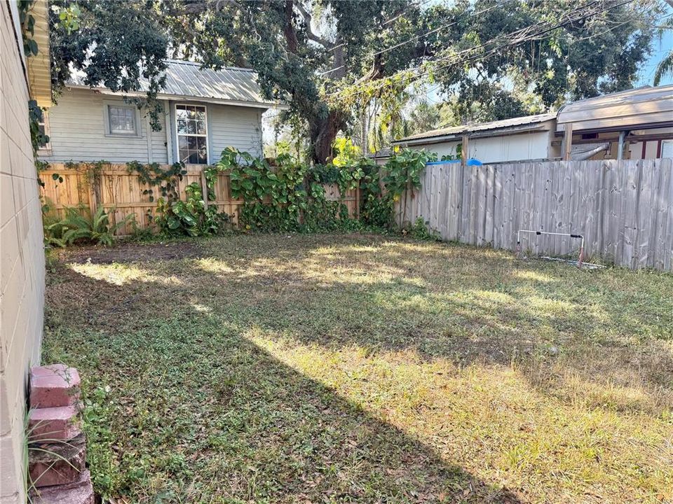 For Sale: $275,000 (3 beds, 1 baths, 1172 Square Feet)