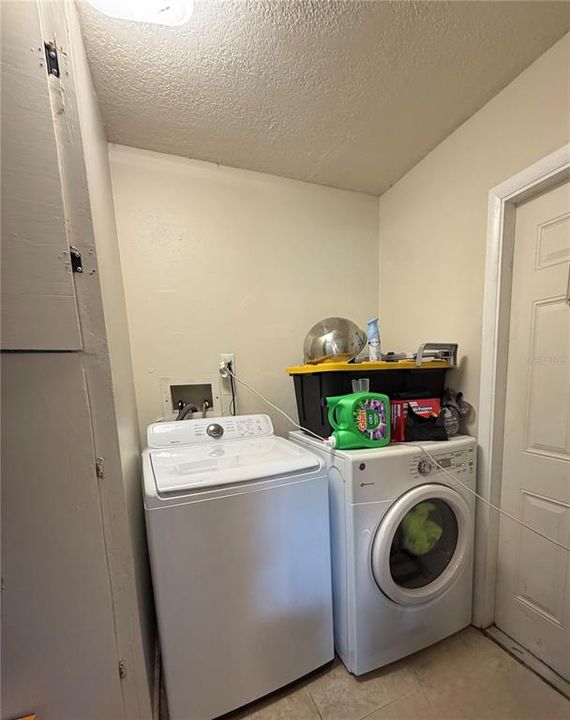 For Sale: $275,000 (3 beds, 1 baths, 1172 Square Feet)