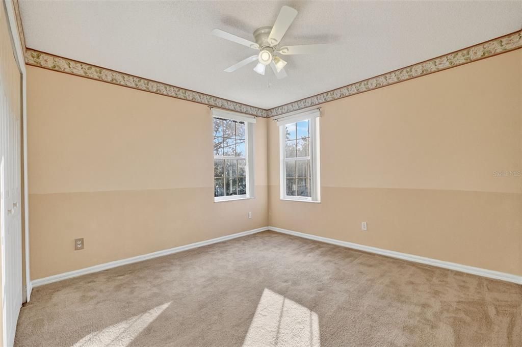 待售: $575,000 (4 贝兹, 2 浴室, 2192 平方英尺)