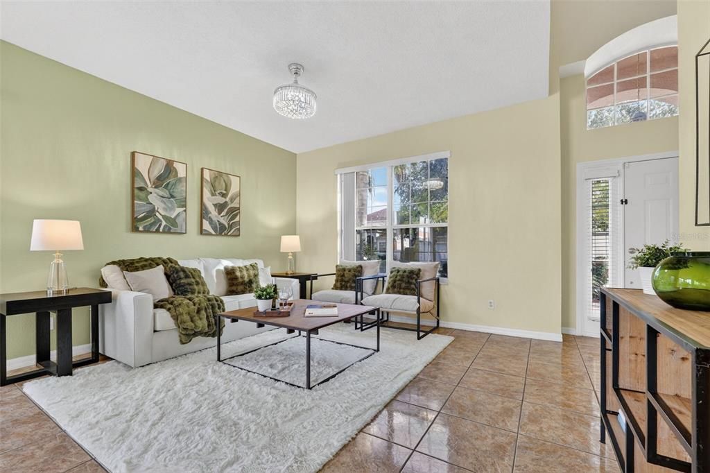 待售: $575,000 (4 贝兹, 2 浴室, 2192 平方英尺)