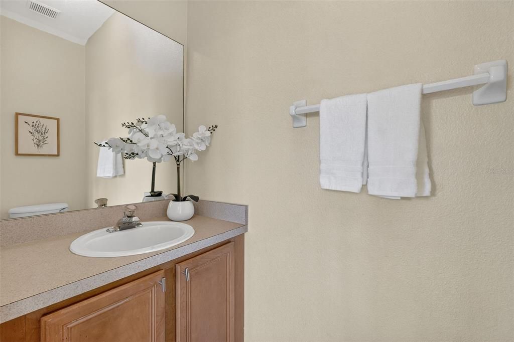 待售: $575,000 (4 贝兹, 2 浴室, 2192 平方英尺)