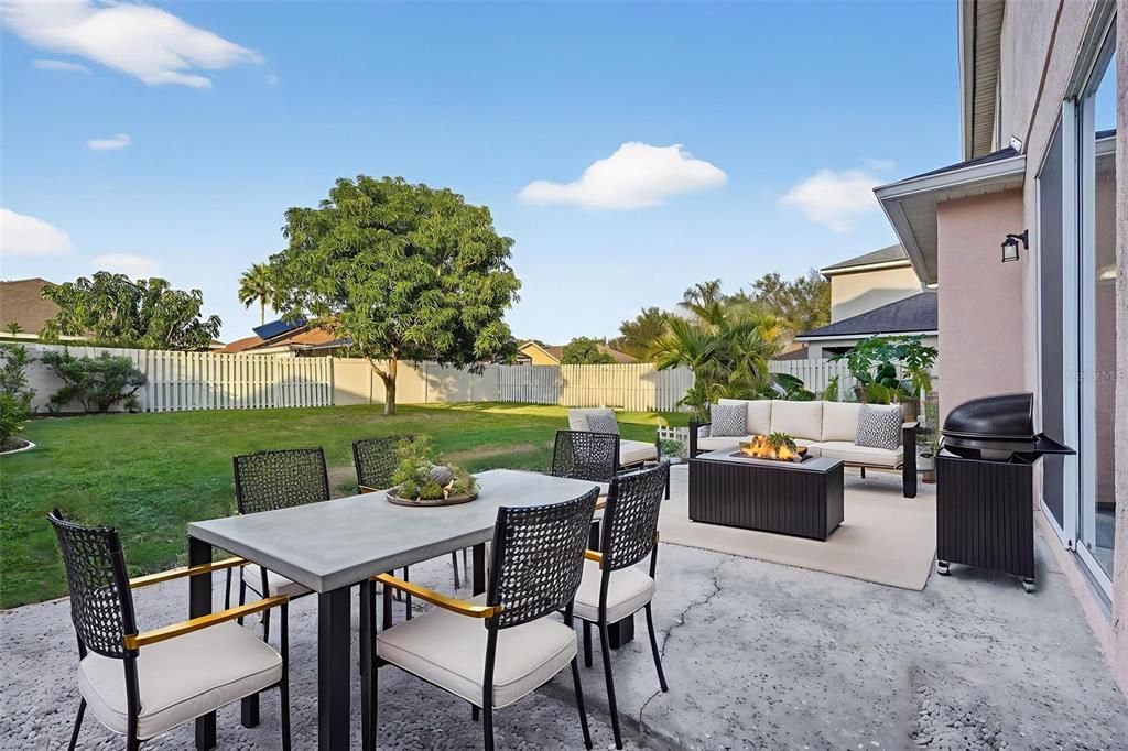 待售: $575,000 (4 贝兹, 2 浴室, 2192 平方英尺)