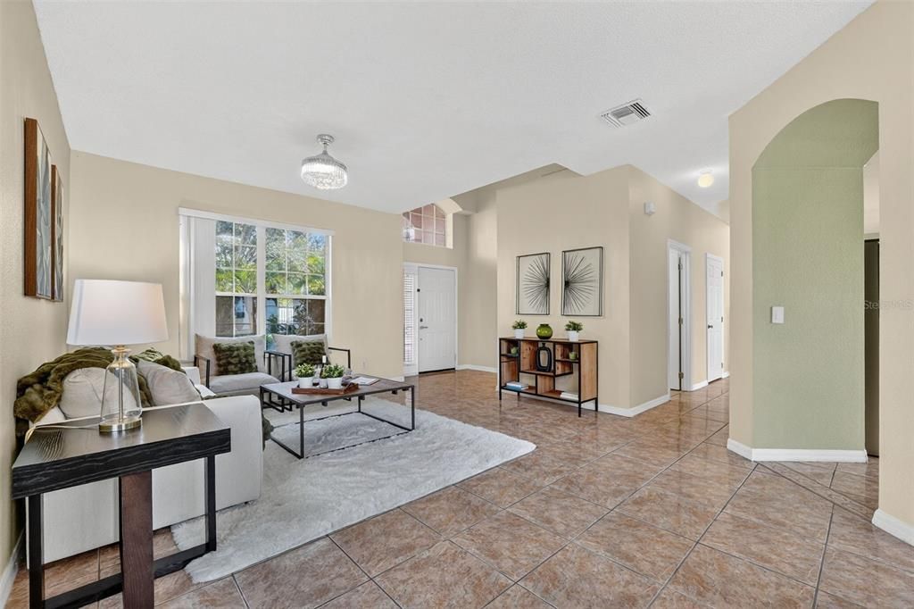 待售: $575,000 (4 贝兹, 2 浴室, 2192 平方英尺)