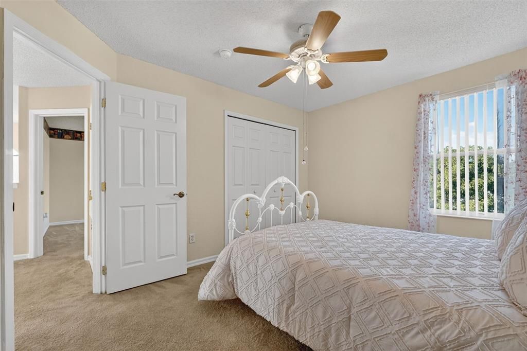 待售: $575,000 (4 贝兹, 2 浴室, 2192 平方英尺)