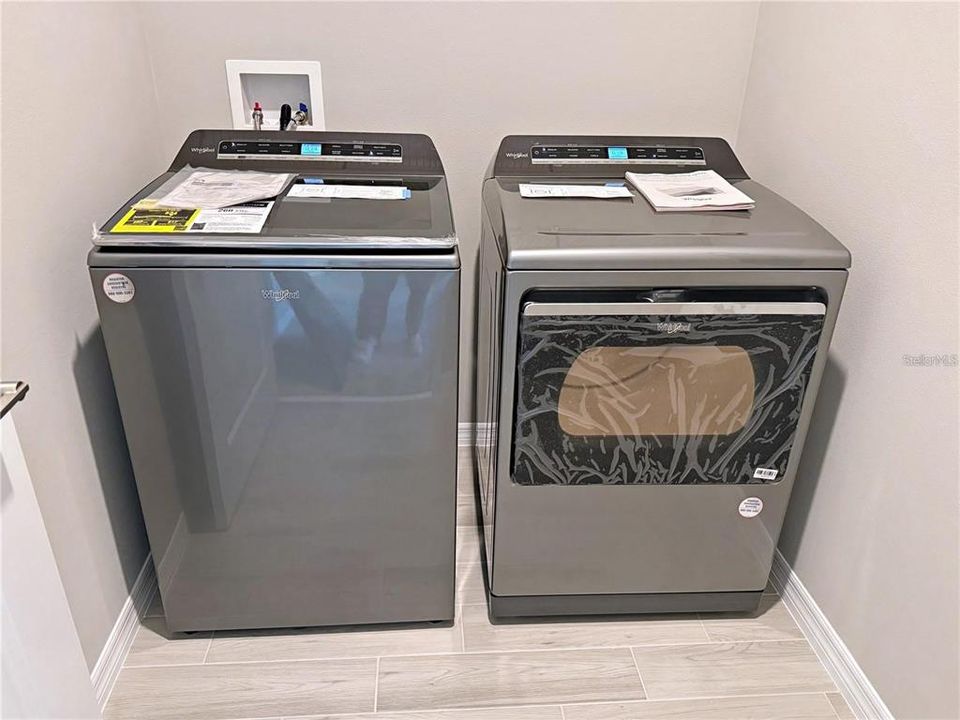 For Rent: $3,900 (4 beds, 4 baths, 2927 Square Feet)