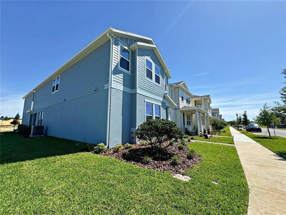 For Rent: $3,900 (4 beds, 4 baths, 2927 Square Feet)