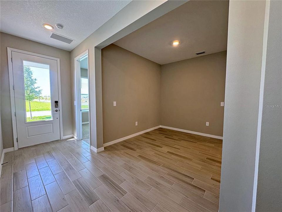 For Rent: $3,900 (4 beds, 4 baths, 2927 Square Feet)