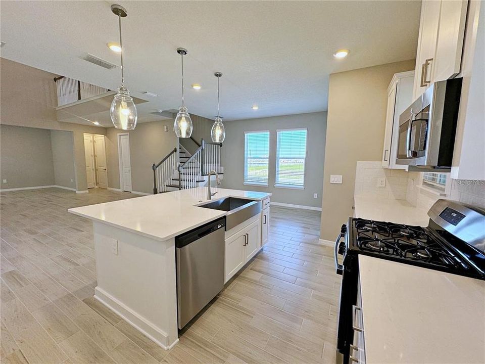 For Rent: $3,900 (4 beds, 4 baths, 2927 Square Feet)