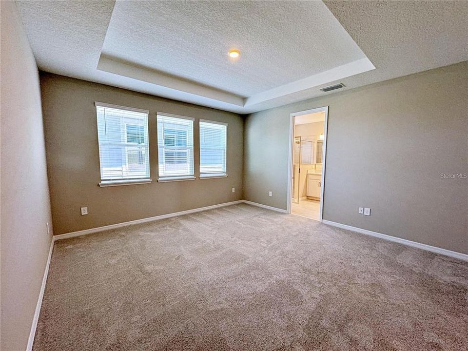 For Rent: $3,900 (4 beds, 4 baths, 2927 Square Feet)