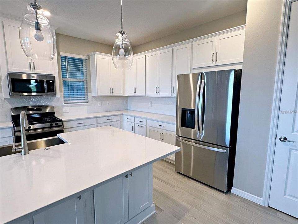 For Rent: $3,900 (4 beds, 4 baths, 2927 Square Feet)