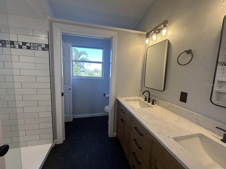 En Venta: $409,900 (3 camas, 2 baños, 1832 Pies cuadrados)