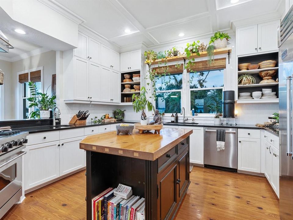 En Venta: $2,600,000 (4 camas, 3 baños, 4011 Pies cuadrados)