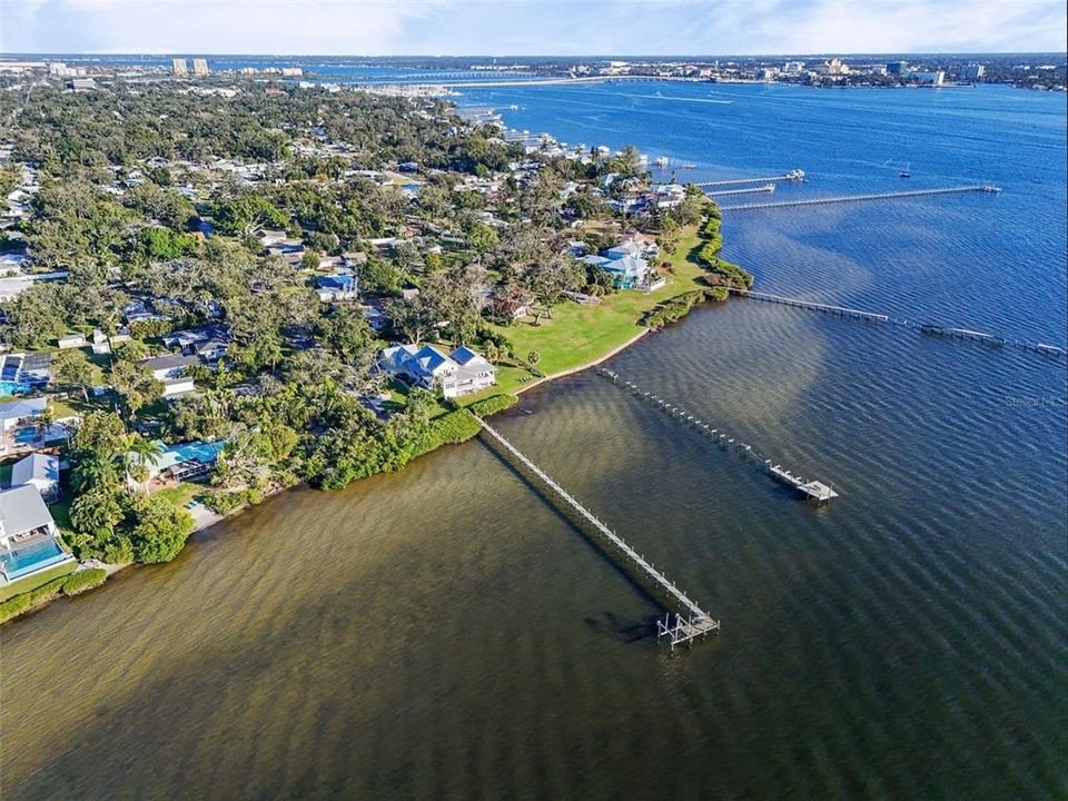 For Sale: $2,495,000 (4 beds, 3 baths, 4011 Square Feet)