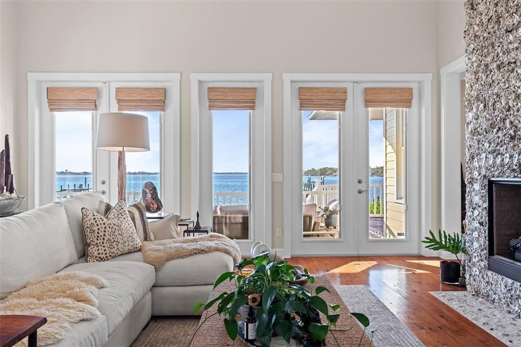 En Venta: $2,600,000 (4 camas, 3 baños, 4011 Pies cuadrados)