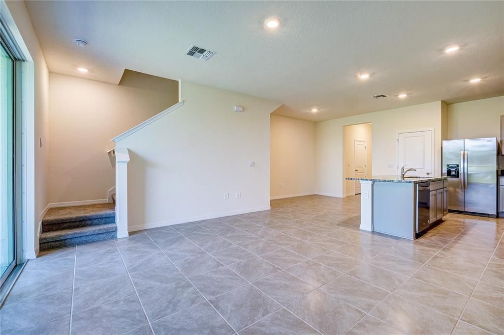 出租: $2,250 (3 贝兹, 2 浴室, 1673 平方英尺)