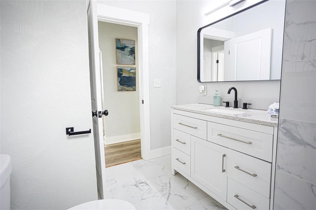 For Sale: $319,000 (2 beds, 1 baths, 1080 Square Feet)