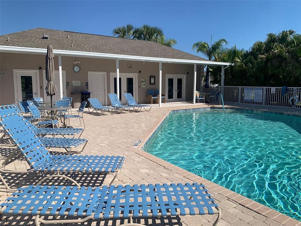 На продажу: $292,500 (2 спален, 2 ванн, 1477 Квадратных фут)