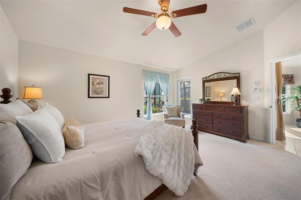 На продажу: $292,500 (2 спален, 2 ванн, 1477 Квадратных фут)