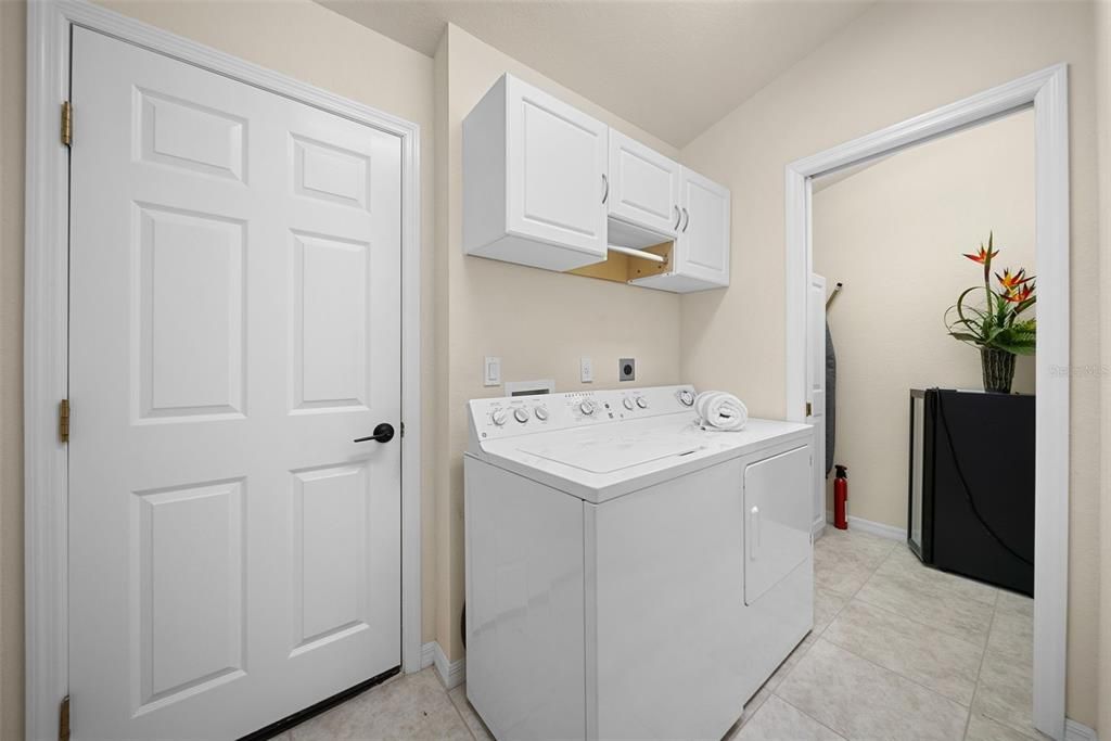 На продажу: $292,500 (2 спален, 2 ванн, 1477 Квадратных фут)