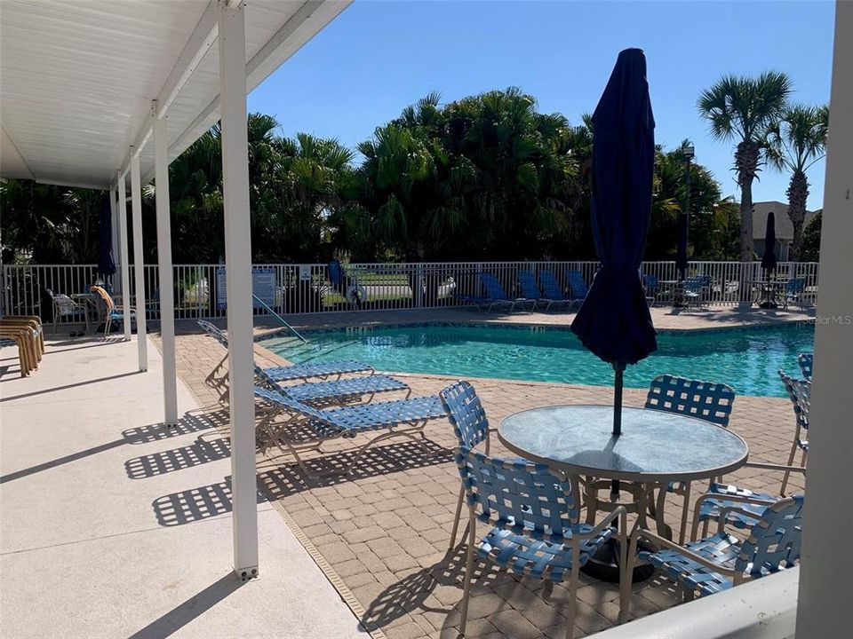 На продажу: $292,500 (2 спален, 2 ванн, 1477 Квадратных фут)