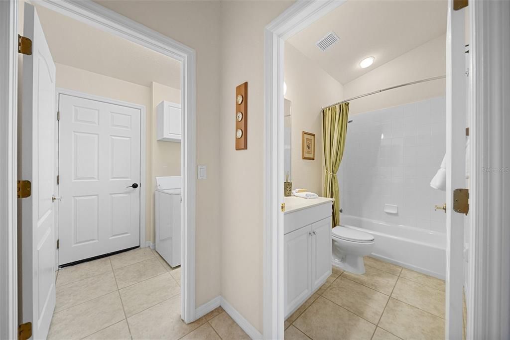 На продажу: $292,500 (2 спален, 2 ванн, 1477 Квадратных фут)