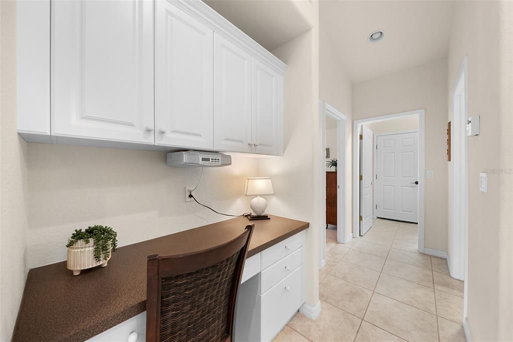 На продажу: $292,500 (2 спален, 2 ванн, 1477 Квадратных фут)