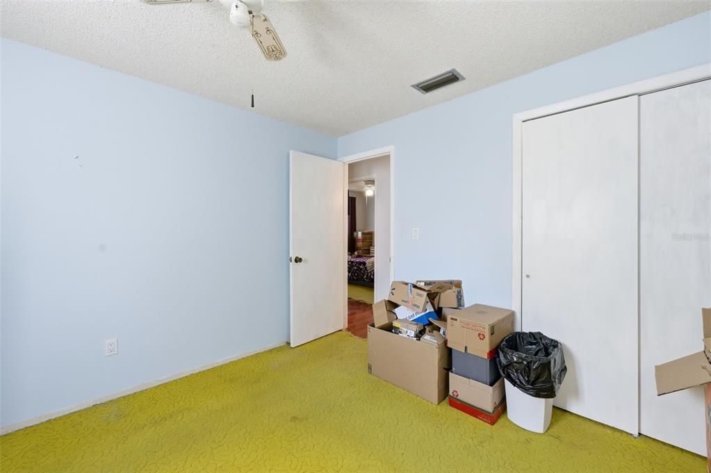 For Sale: $230,000 (2 beds, 1 baths, 1104 Square Feet)